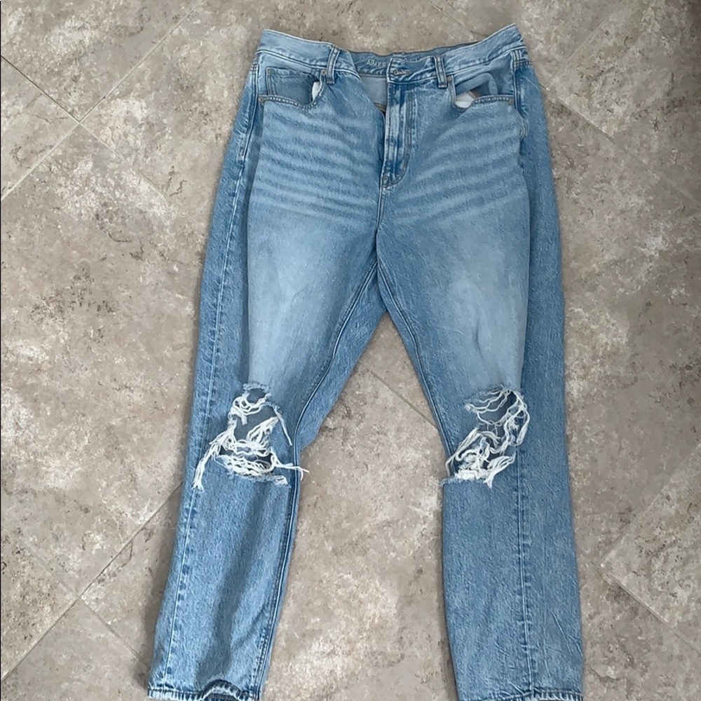 American Eagle size 12 mom jean